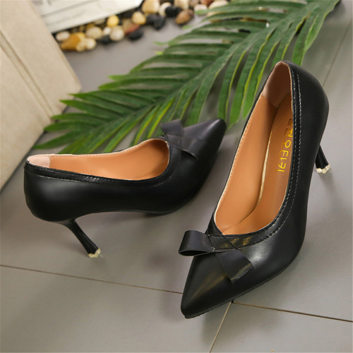 black8.5cm3.jpg